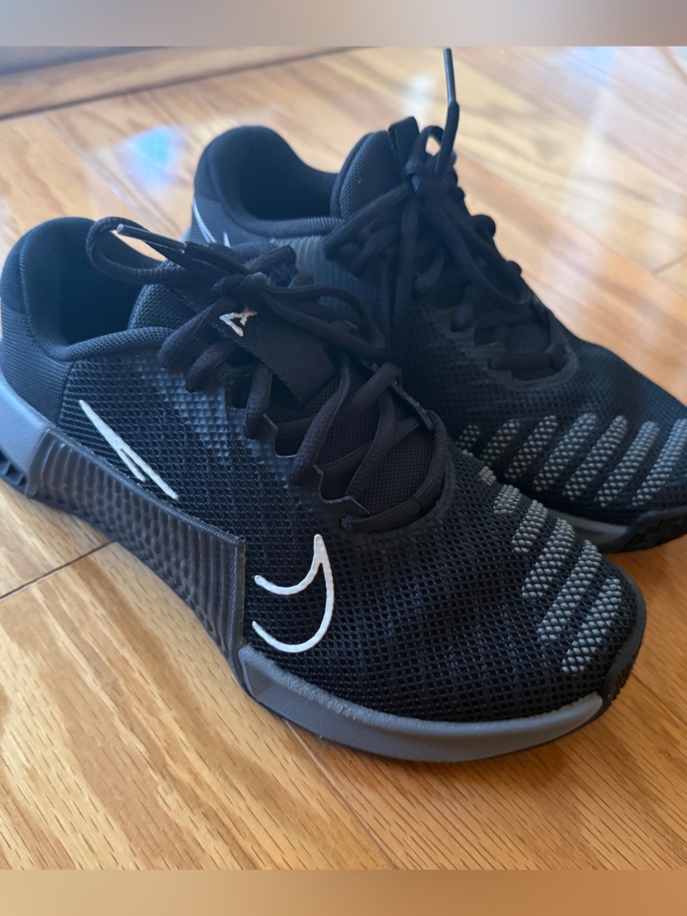 Nike Metcon 9 training shoes - black and silver - women’s size 7